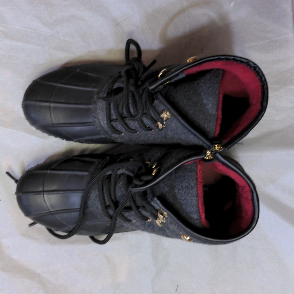 Tommy Hilfiger boots